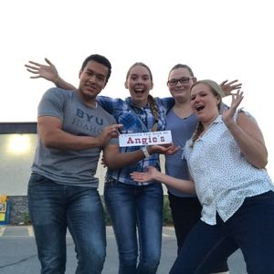 Meet your Posher, Annalee